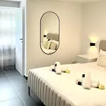 Stilvolles Designappartment Mit Terasse & Garten Im Idylischem Lejlighed