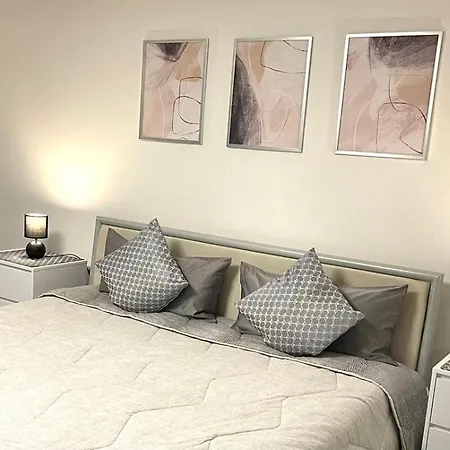 Stilvolles Designappartment Mit Terasse & Garten Im Idylischem Bindlach