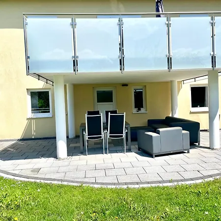 Stilvolles Designappartment Mit Terasse & Garten Im Idylischem *