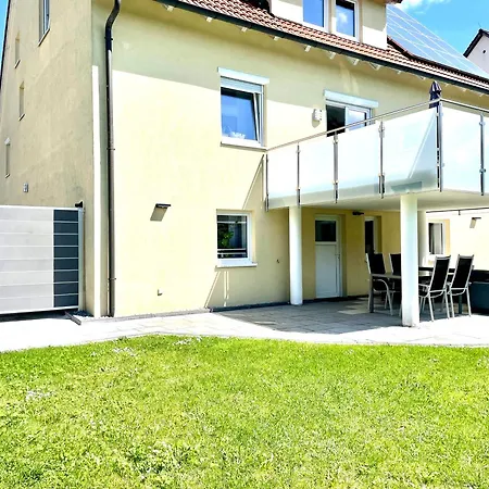 Appartement Stilvolles Designappartment Mit Terasse & Garten Im Idylischem Bindlach