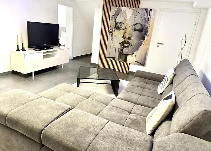 Appartement Stilvolles Designappartment Mit Terasse & Garten Im Idylischem *